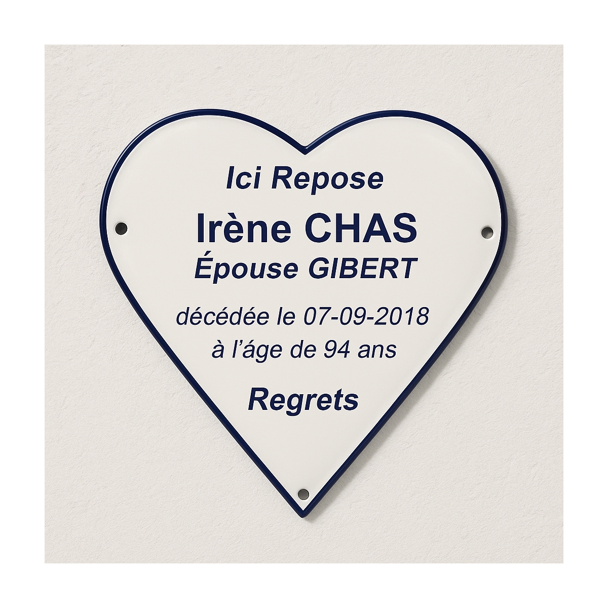 Plaque de cimetière avec une forme de découpe en coeur - support métal