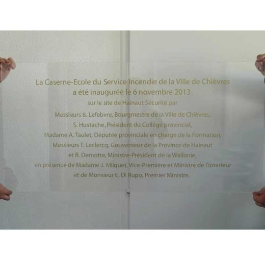 Plaque commémorative gravée au meilleur prix - Inauguration - Plexi Plaque commémorative gravée au meilleur prix - Inauguration - Plexi